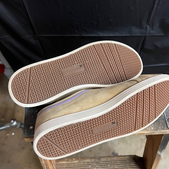 Revitalign 9 women’s orthotic tan sneakers - Picture 5 of 7